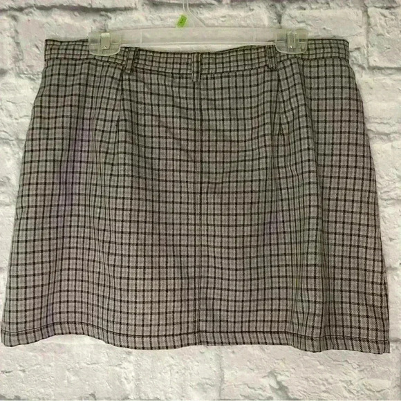 Wild Fable Purple/ Black Plaid Mini Skirt L - Picture 2 of 3